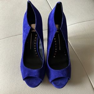 Dolce Vita Isabel Suede Open Toe Pumps Sandals. Heel height 4.5”